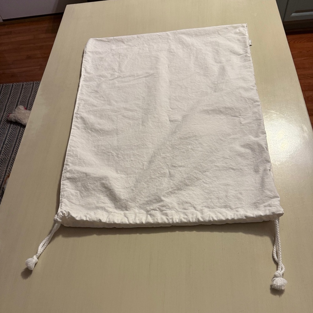 Augbunny Dust Drawstring Bag (NEW) For Large Bags or Purses (Great Condition)